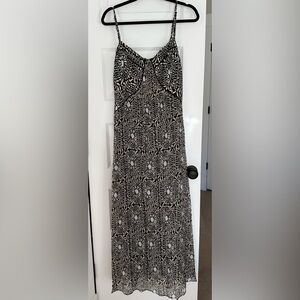 Cotélac Women’s Maxi Dress With Black and Cream Floral Print